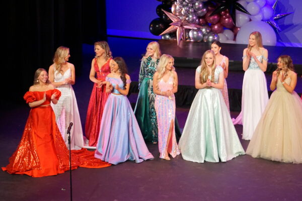 Miss Utah Outstanding Teen contestants on stage.
