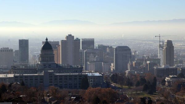 The inversion settles over the Salt Lake Valley in the Thanksgiving forecast.