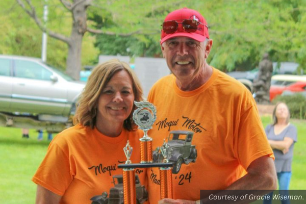 Jerry and Monica Taylor with their Mayor's Choice trophy.